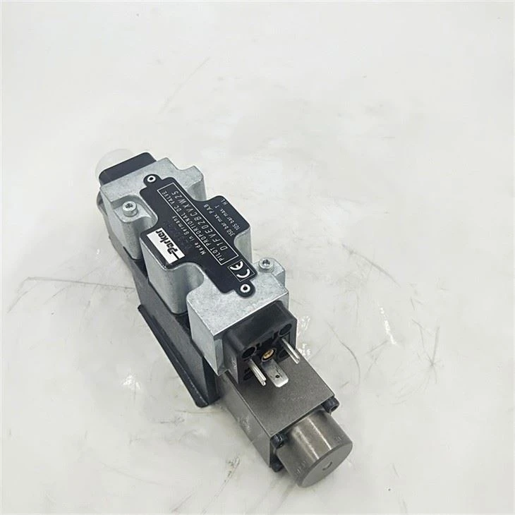 Parker Directional Control Valve D1FVE D1FVE02BCVXW25 D1FVE02CC0NM0314 D41FWB32FC4NLW026 D1FVE02BCVLW25