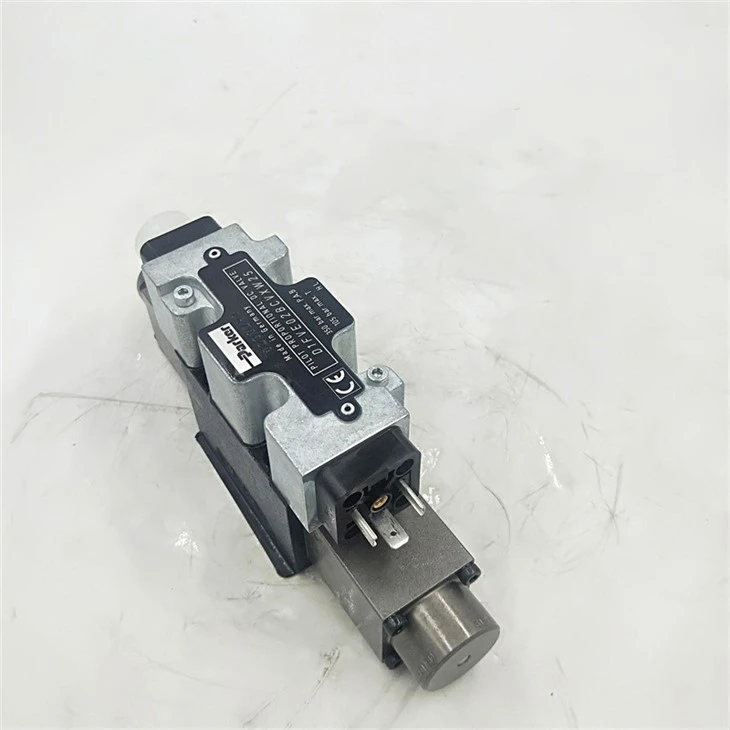 PARKER D1 D1FVE D1FVE02 Series Proportional Directional Control Valve D1FVE02BCVF0A D1FVE50BCVLB D1FVE02BCVLW25